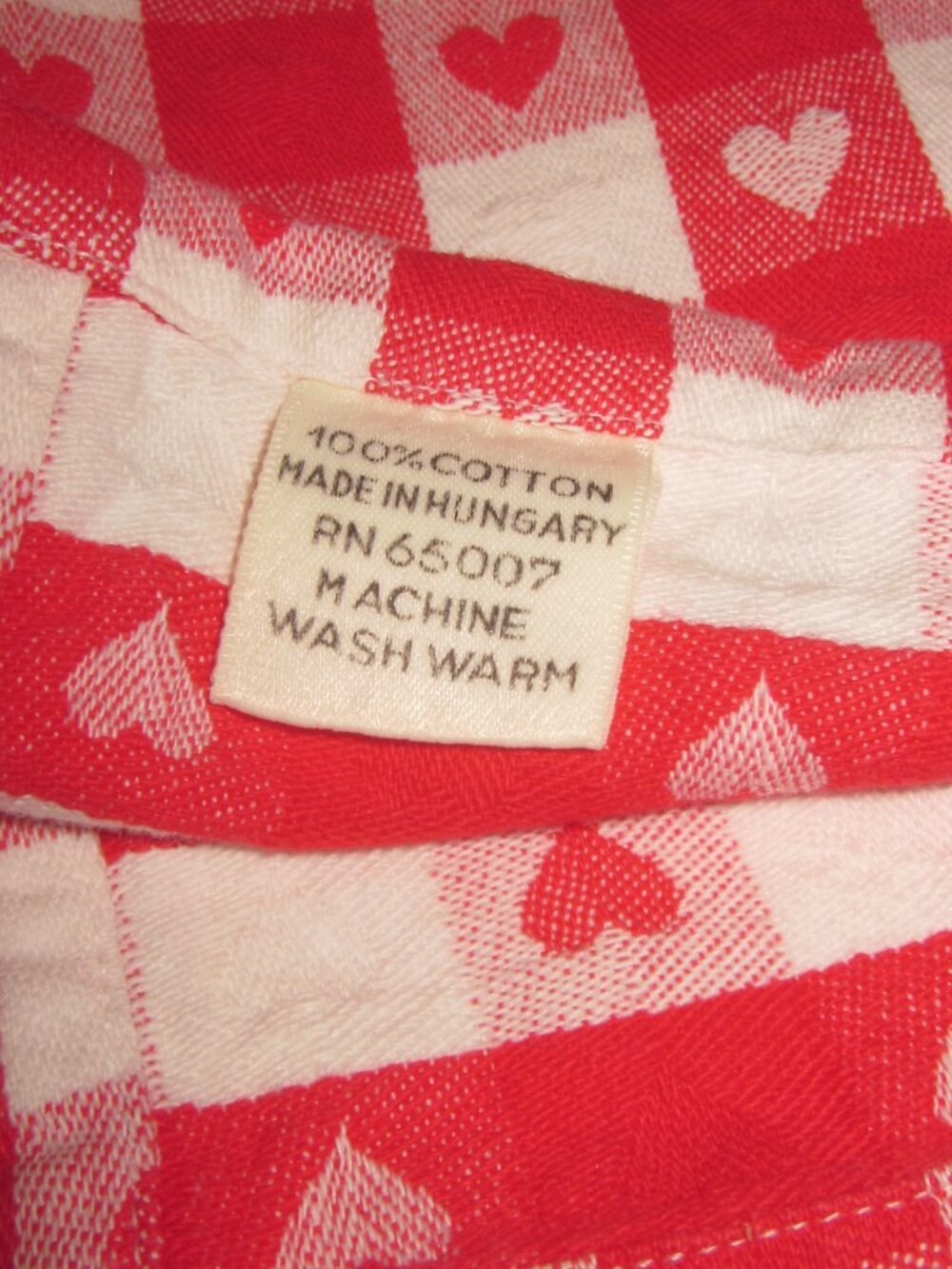 Red & White Gingham Tablecloth & Napkins Heart - Picture 3 of 4